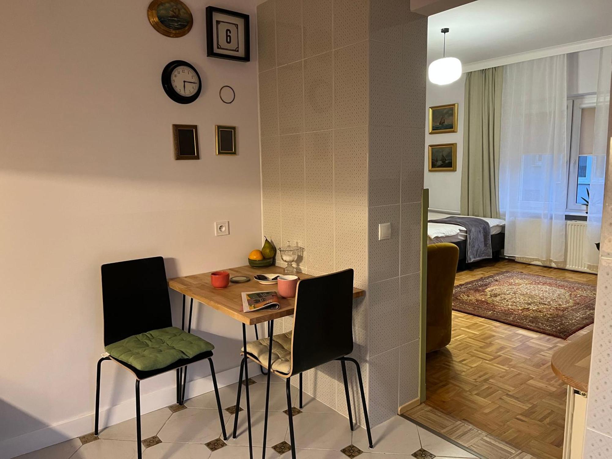 Apartment Stary *